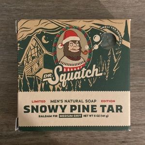 Dr Squatch Snowy Pine Tar Mens Natural Soap Limited edition